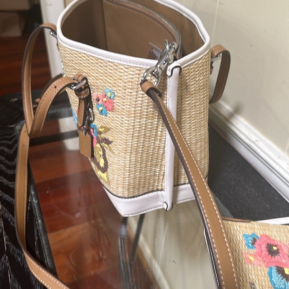 Coach straw floral embroidery purse and wristlet - Picture 5 of 10